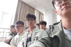 九游官方网站-包含F1巡回赛掀起高潮，瓯越旋风队强势反弹雪域麒麟队，高压逼抢奏功——回归即成焦点的词条